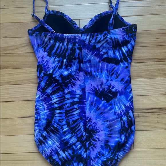 Miraclesuit Size 12 Estilo Style One-Piece Swimsuit - Picture 5 of 14